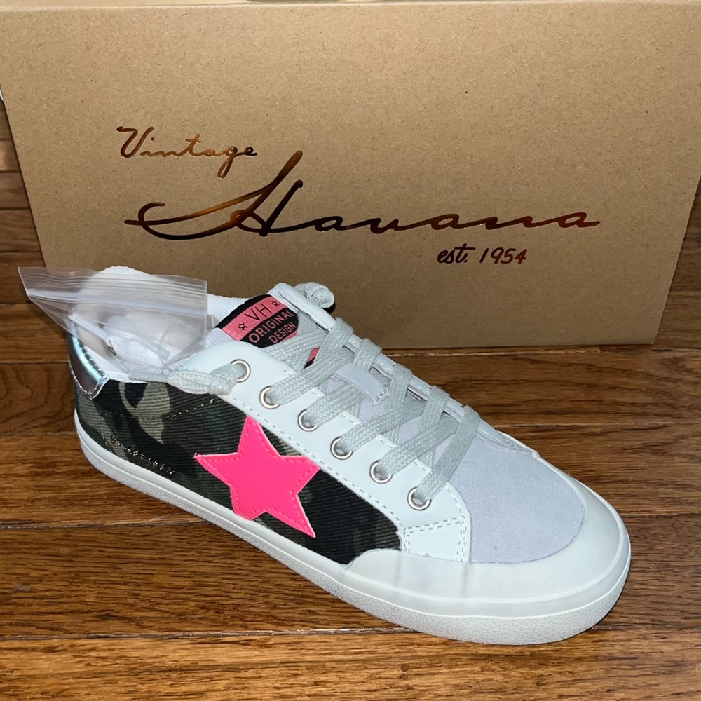 Vintage Havana Dorit Leather Camo Star White, Green  & pink Sneakers Women’s 6